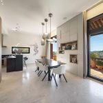 A superb refurbished villa with sea views – Gallery 6