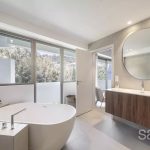 A superb apartment with panoramic sea views – Gallery 9