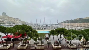 PALAIS HERACLES • THE PORT • STUNNING RENOVATED 1-BEDROOM APARTMENT OF 65M² WITH MIXED USE