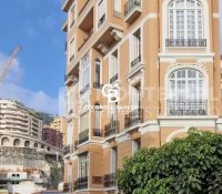 FOR SALE – Renovated 5-Room Apartment in the Heart..
