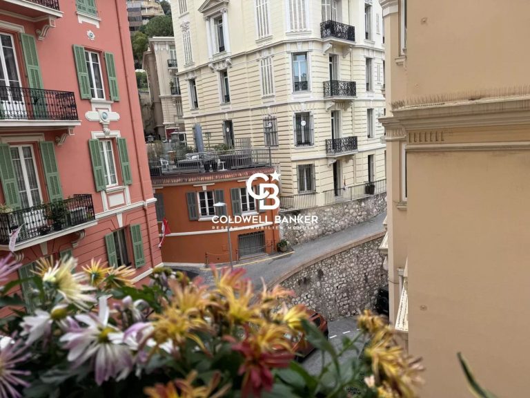 FOR SALE – Renovated 2-Room Apartment Near Larvott..