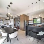 A superb refurbished villa with sea views – Gallery 5