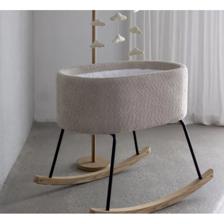 SHEEP ROCKING CRADLE + MATTRESS – QUAX

€578.00 (V..