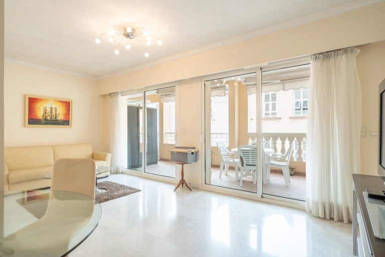 For Sale – VILLA FLORIANE, Condamine – Spacious 2-..
