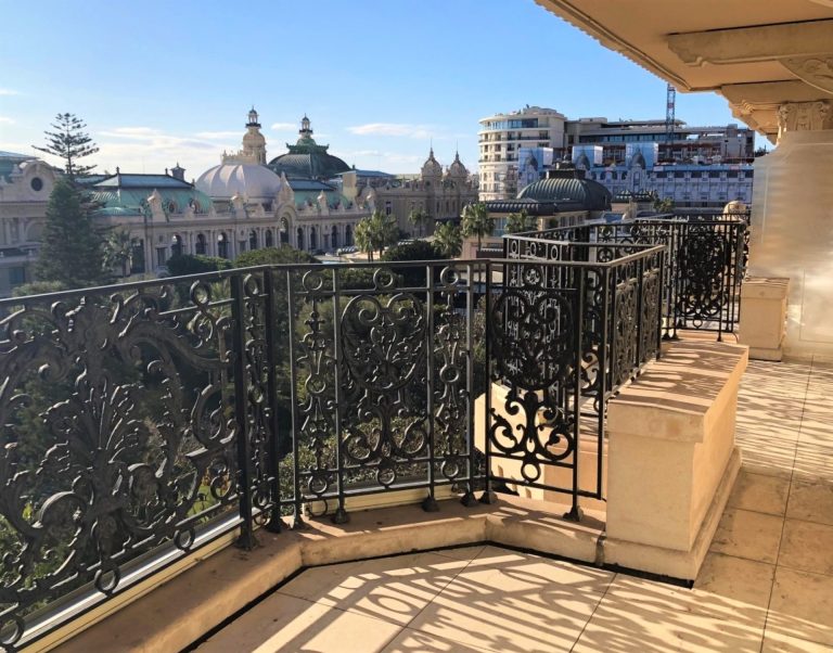 For Rent – Elegant 1-Bedroom Apartment in Le Metro..
