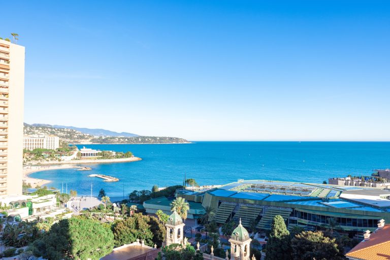FOR SALE – 3-Room Apartment with Sea View
Location..