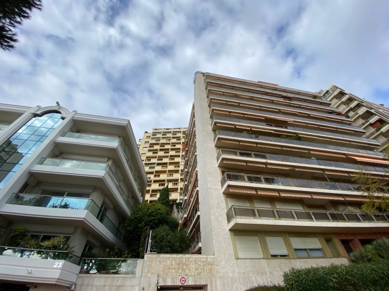 FOR SALE – Family Apartment Near Larvotto Beaches..