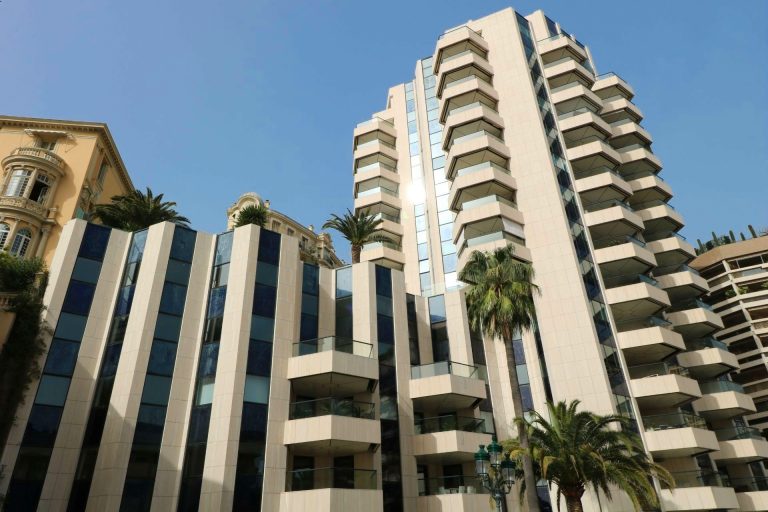 FOR SALE – Master 5-Room Apartment in Prince of Wa..
