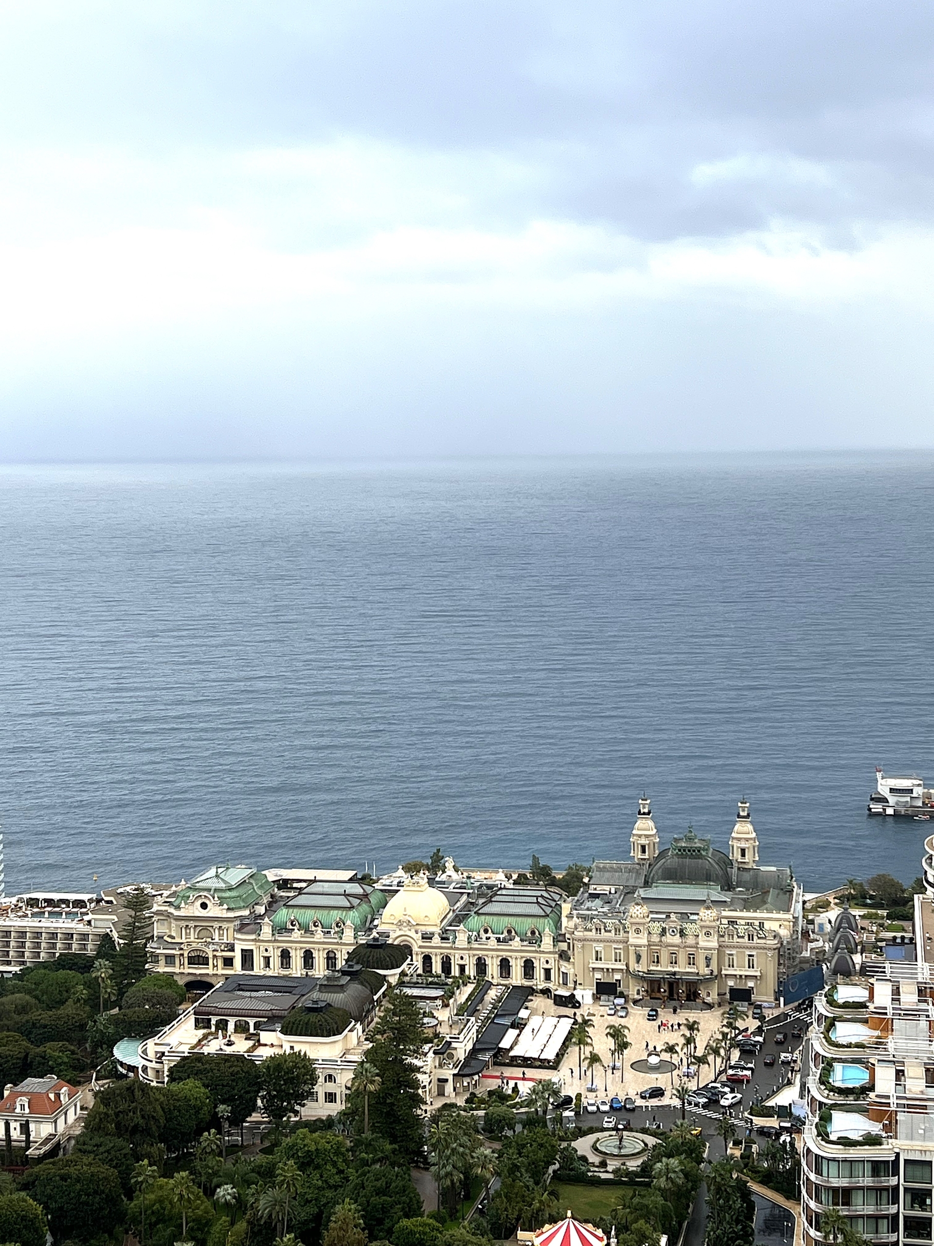 FOR SALE – Studio in the Center of Monte-Carlo
Loc..