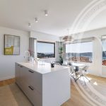 Villefranche-sur-Mer : TOP FLOOR MODERN-STYLE RENOVATED APARTMENT WITH ROOFTOP PANORAMIC TERRACE – Gallery 2