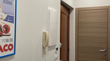 FOR SALE – RENOVATED 2-ROOM APARTMENT IN LARVOTTO
..