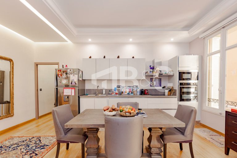FOR SALE – Bourgeois 2-Bedroom Apartment Steps fro..