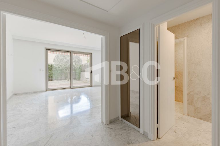 FOR SALE – LARGE 1-BEDROOM WITH GARDEN
Roc Fleuri ..