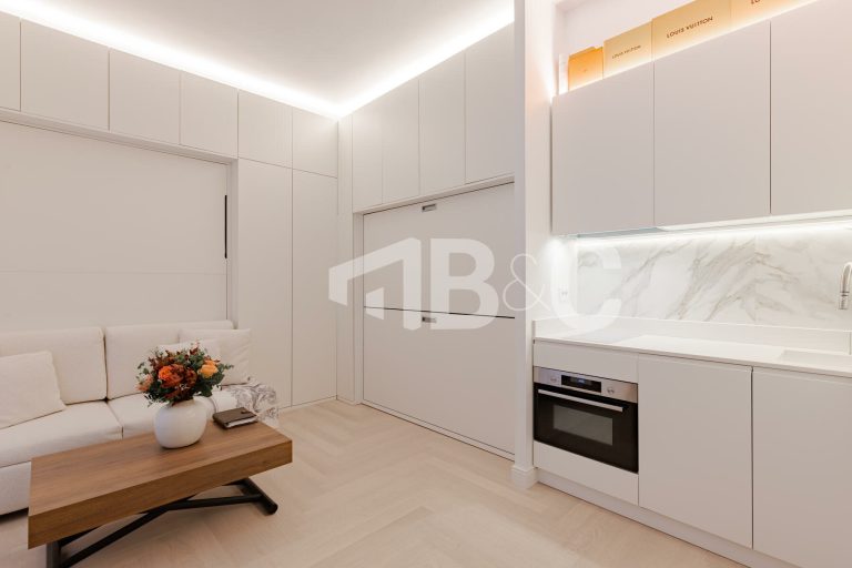 FOR SALE – FULLY RENOVATED STUDIO IN CONDAMINE
Pri..
