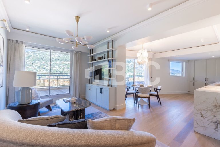 FOR SALE – DESIGNER 2-BEDROOM APARTMENT WITH SEA V..