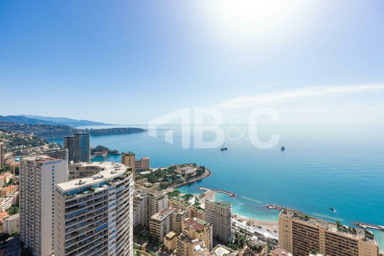 FOR SALE – SKY-HIGH LUXURY RESIDENCE – TOUR ODÉON,..