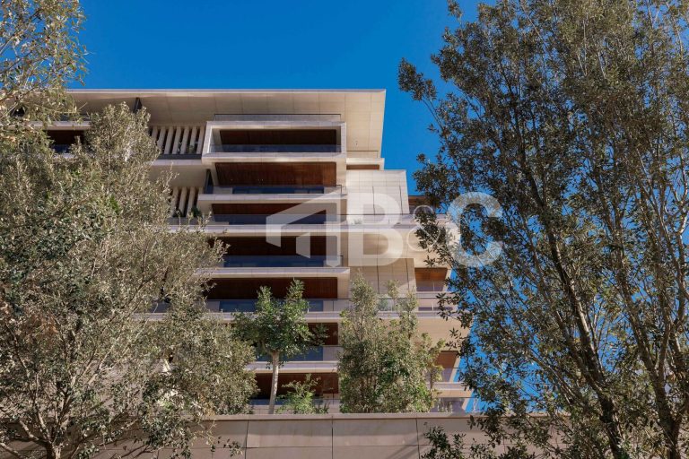 FOR SALE – STUNNING SEA VIEW DUPLEX IN MARETERRA
P..