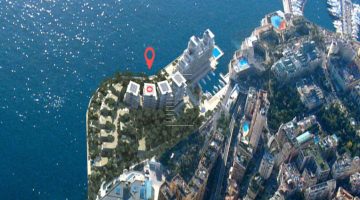 FOR SALE – PRESTIGIOUS SEAFRONT APARTMENT IN MARET..