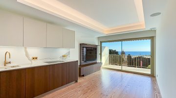 FOR SALE – RENOVATED 3-ROOM APARTMENT WITH SEA VIE..