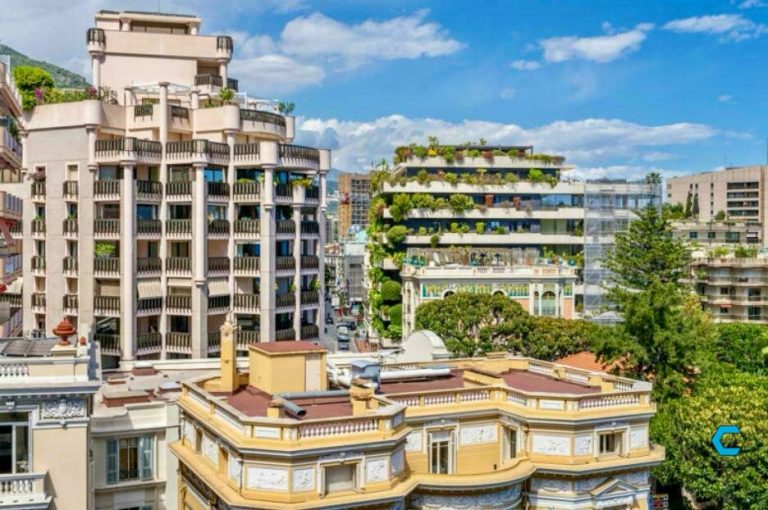 FOR SALE – EXCEPTIONAL APARTMENT | CARRÉ D’OR – CA..
