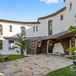 Sumptuous property ideally located to the village – Gallery 1