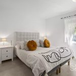 Between sea and mountains, renovated villa. – Gallery 6