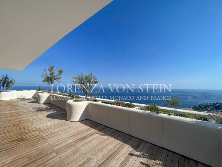 UNDER OFFER – L’EXOTIQUE – UNIQUE PENTHOUSE WITH P..