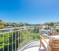 Top floor 2 bedroom apartment