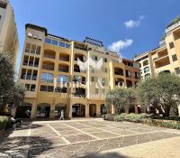 FOR SALE – Commercial Premises / Administrative Of..