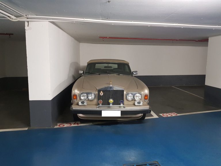 FOR RENT – Parking Space in Le Montaigne, Carré d’..
