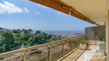 3 rooms apartment with sea view
