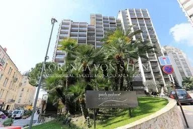 FOR SALE – PARK PALACE 2-BEDROOM APARTMENT, CARRÉ ..