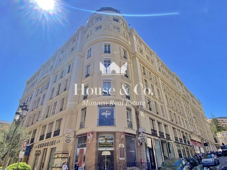 For Sale – Palazzo della Scala: 2-Room Apartment, ..