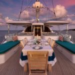 Aft-deck-dining-3-700×460-1