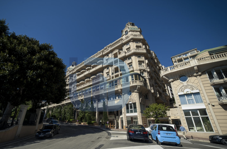 For Sale – Parking Space in Le Metropole, Carré d’..