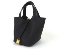 Hermès Picotin Lock 18 in Black Clémence Taurillon..