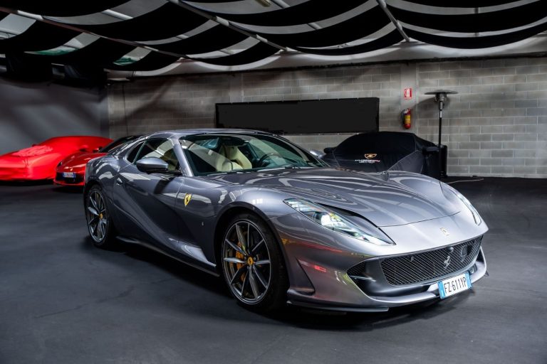 Rent Ferrari 812 GTS in Monaco, Monte Carlo
Delive..