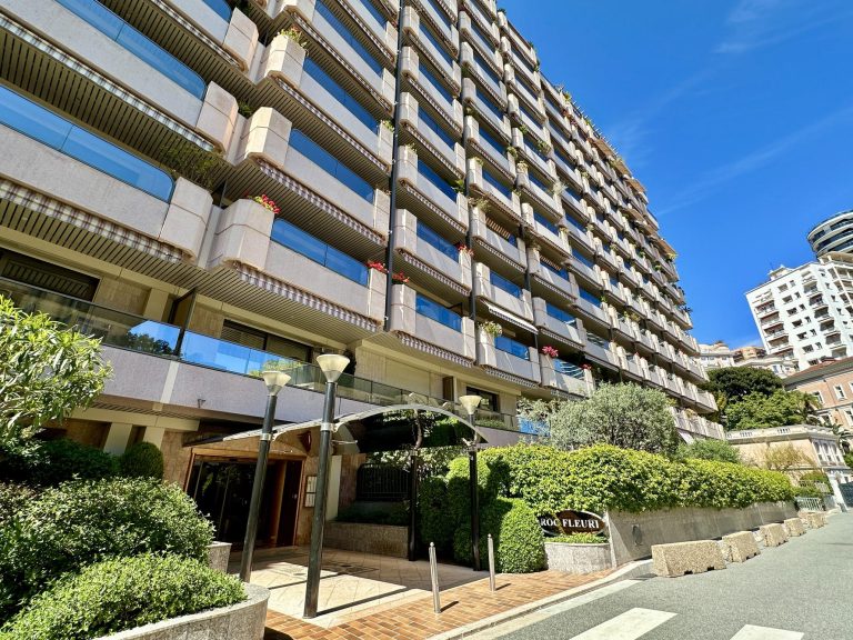 For Rent — Spacious Office | La Rousse – Saint Rom..