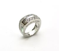 Mauboussin "Beautiful Day" Ring

€3,800
A refine..