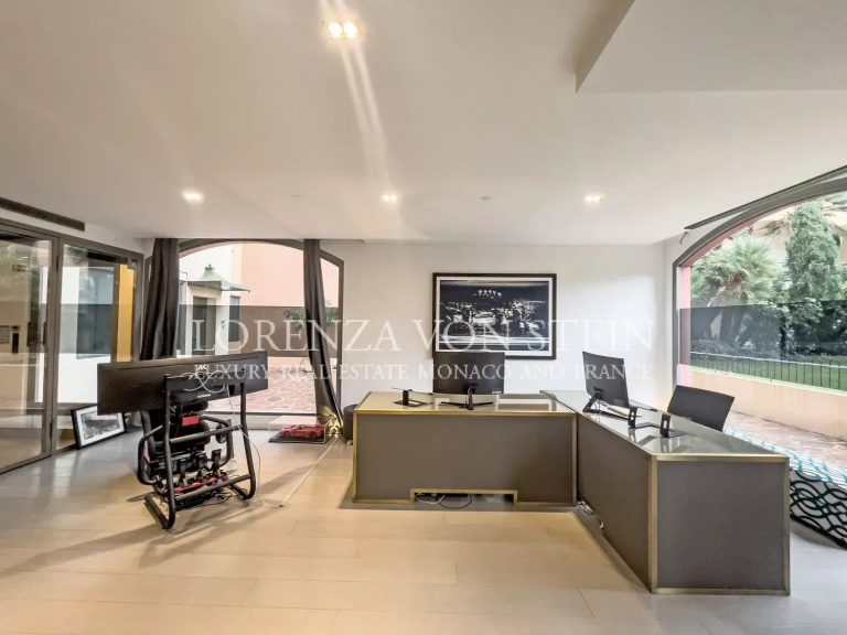 FOR SALE – RENOVATED OFFICE IN FONTVIEILLE – LE TI..