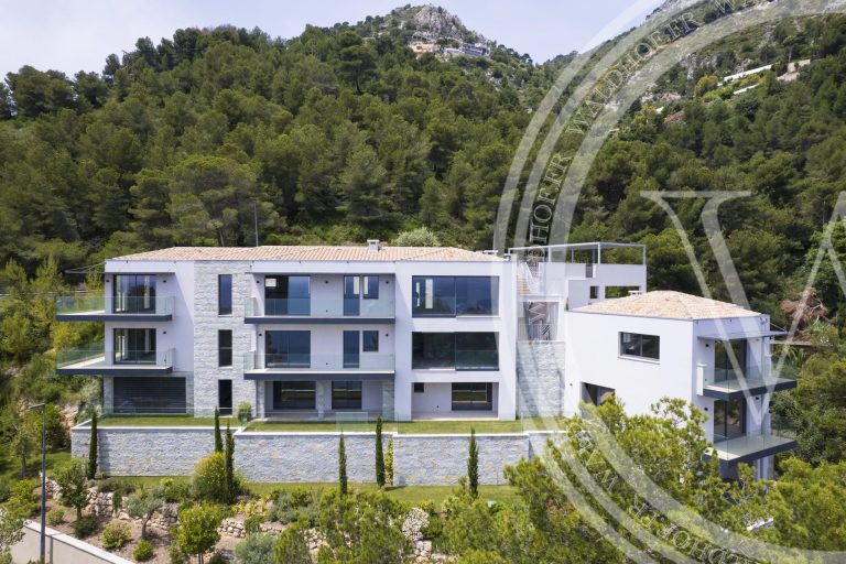 Eze Bord de Mer – Exceptional Project of Two New Villas with Panoramic Sea Views
