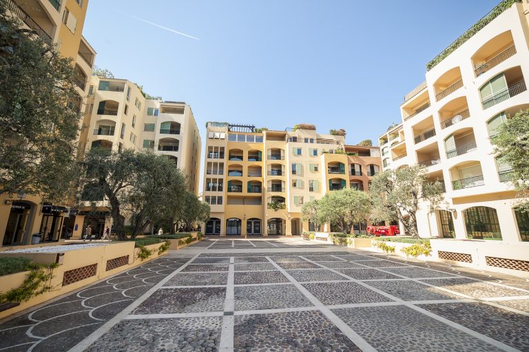 For Sale – Botticelli – Commercial Premises / Admi..