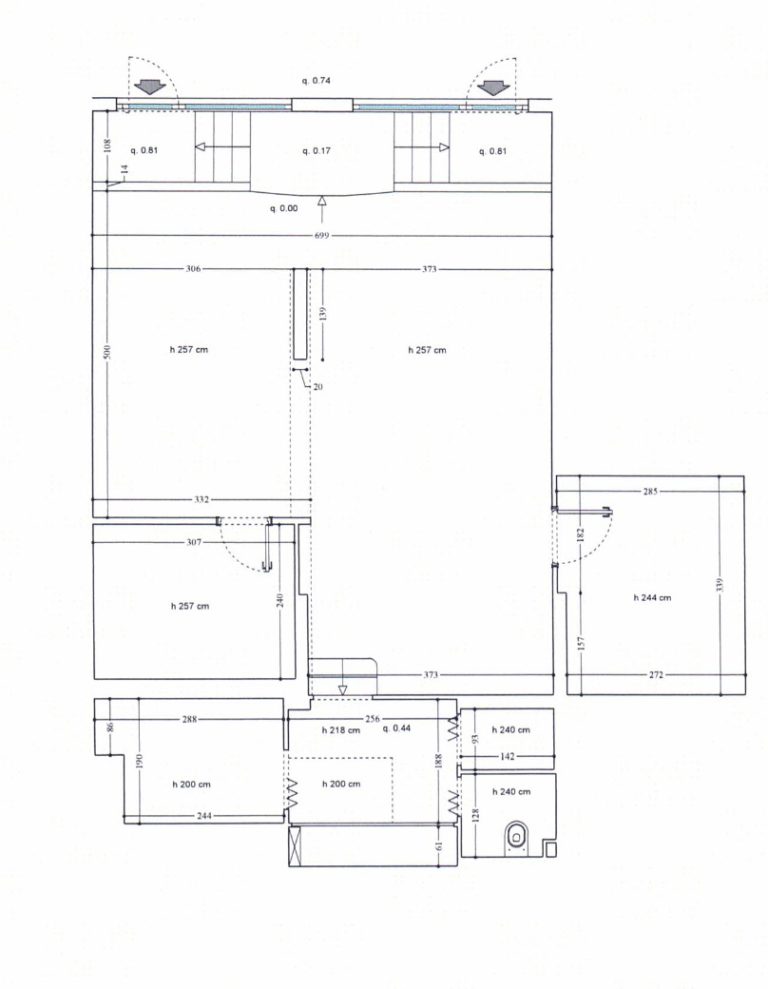 For Sale – Bright Commercial Premises with Port Vi..