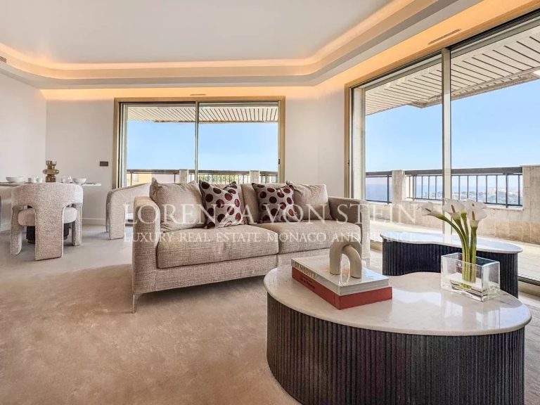 FOR SALE – BEVERLY PALACE – ELEGANT 2-BEDROOM APAR..