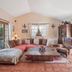 Charming single-story villa with pool. – Gallery 6