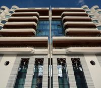 EXCLUSIVE – 5-Room Duplex for Rent at Quai Kennedy..