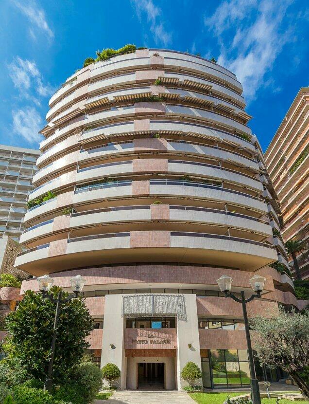 For Rent – Office Space, Patio Palace, Jardin Exot..