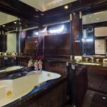 indigo_star_owners-_bathroom-scaled-700×467-1