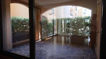 FOR SALE – Lovely Mixed-Use 2-Room Apartment – Don..