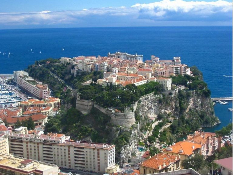 UNDER OFFER – Monaco-Ville – Charming Apartment wi..